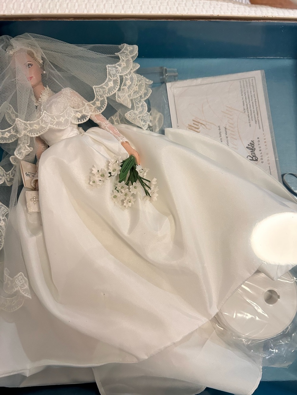 Barbie collector gold label Grace Kelly The Bride Collector Doll
New in Box